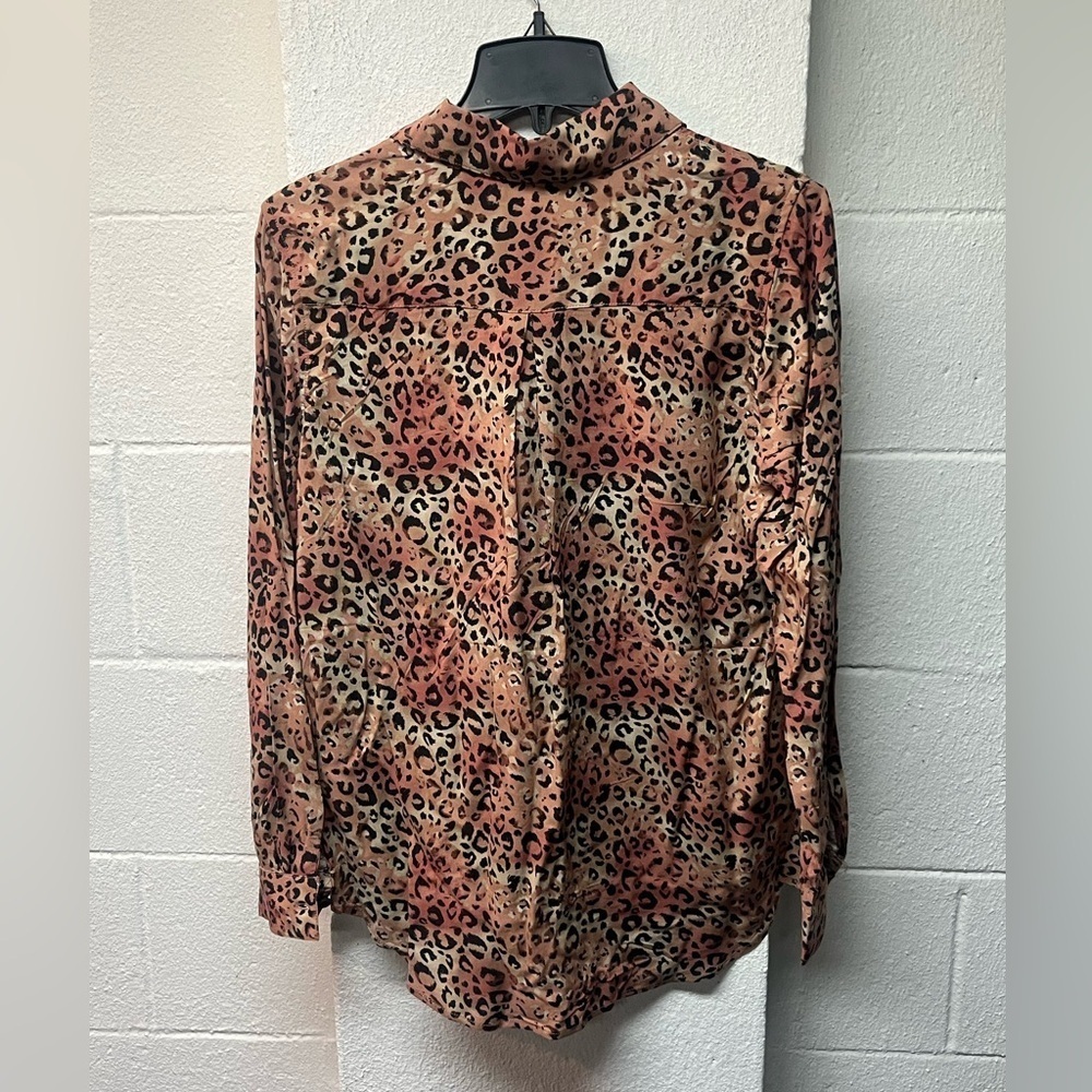 casa cabana | Tops | Nwt Casa Cabana Long Sleeve Animal Print. M - Picture 4 of 4